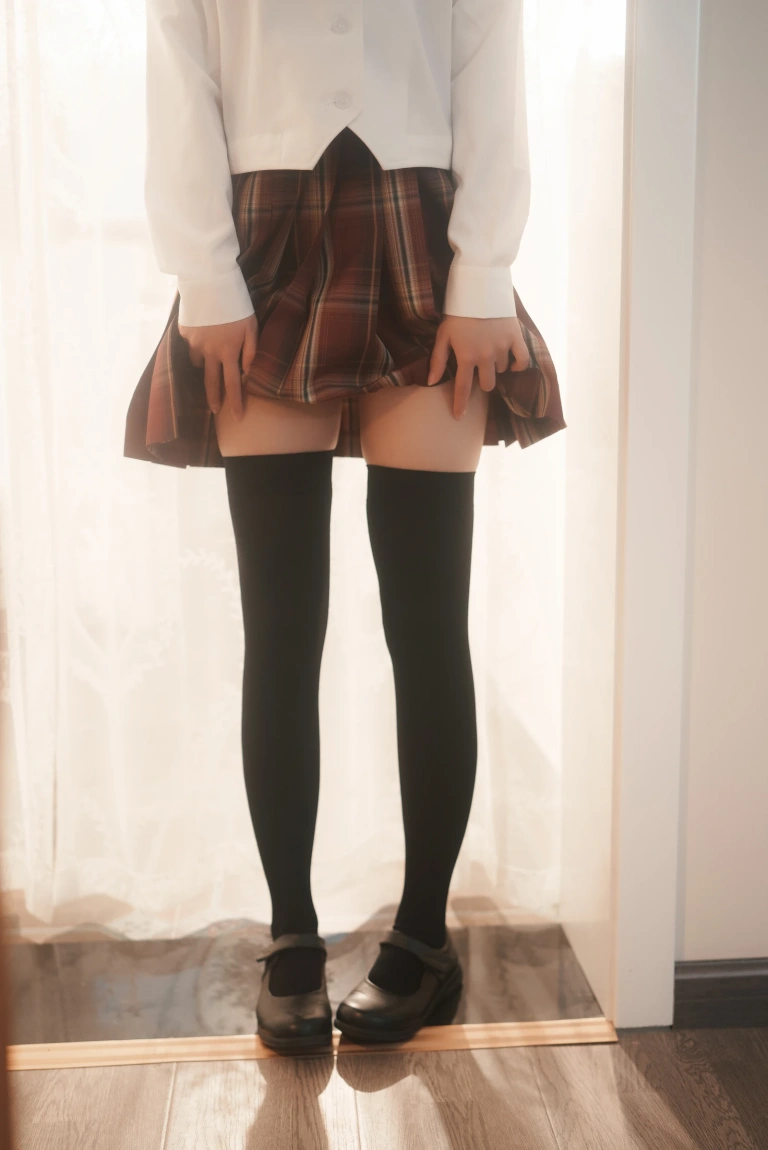 面饼仙儿《JKSE》主题写真：38张全套美图