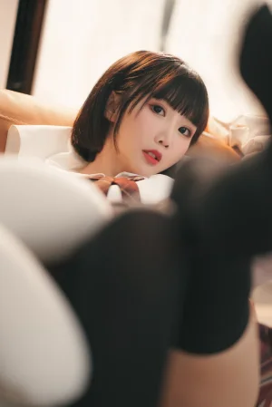 面饼仙儿《JKSE》主题写真：38张全套美图