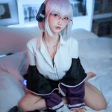面饼仙儿《新条茜》主题写真：13张全套美图