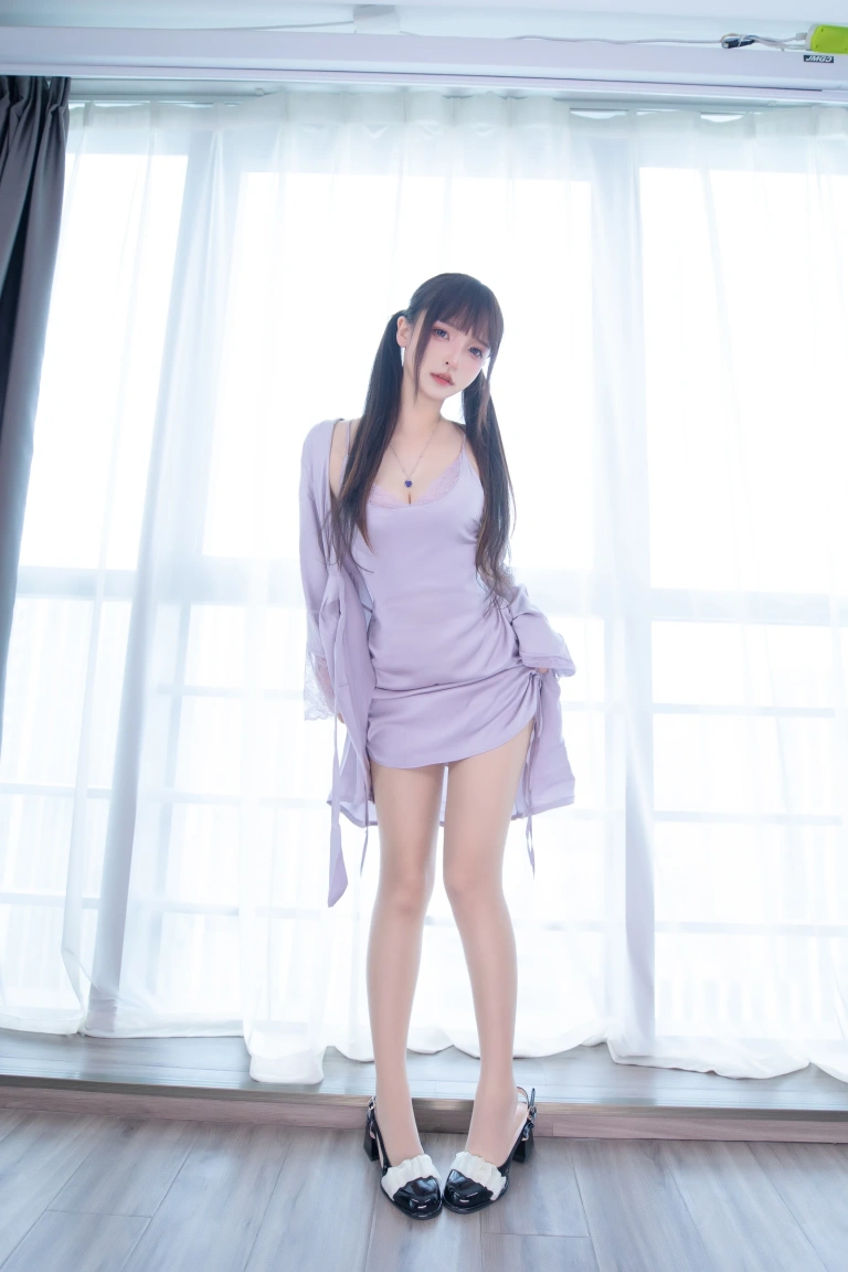 神楽坂真冬《第四季 序号38：《望眼欲穿》》主题写真：75张全套美图