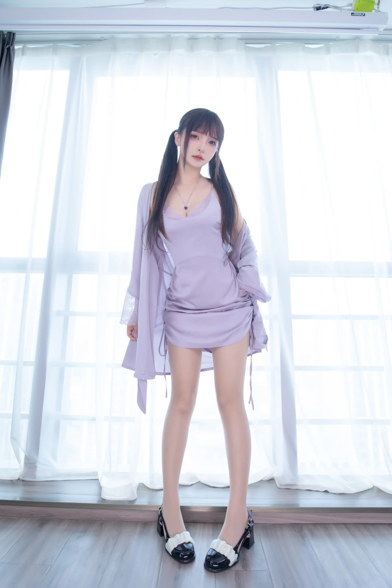 神楽坂真冬《第四季 序号38：《望眼欲穿》》主题写真：75张全套美图