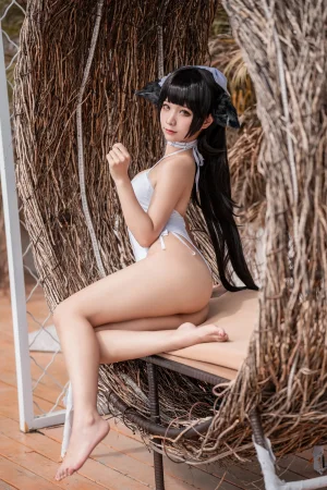蠢沫沫《高雄 獒泳装》主题写真：40张全套美图