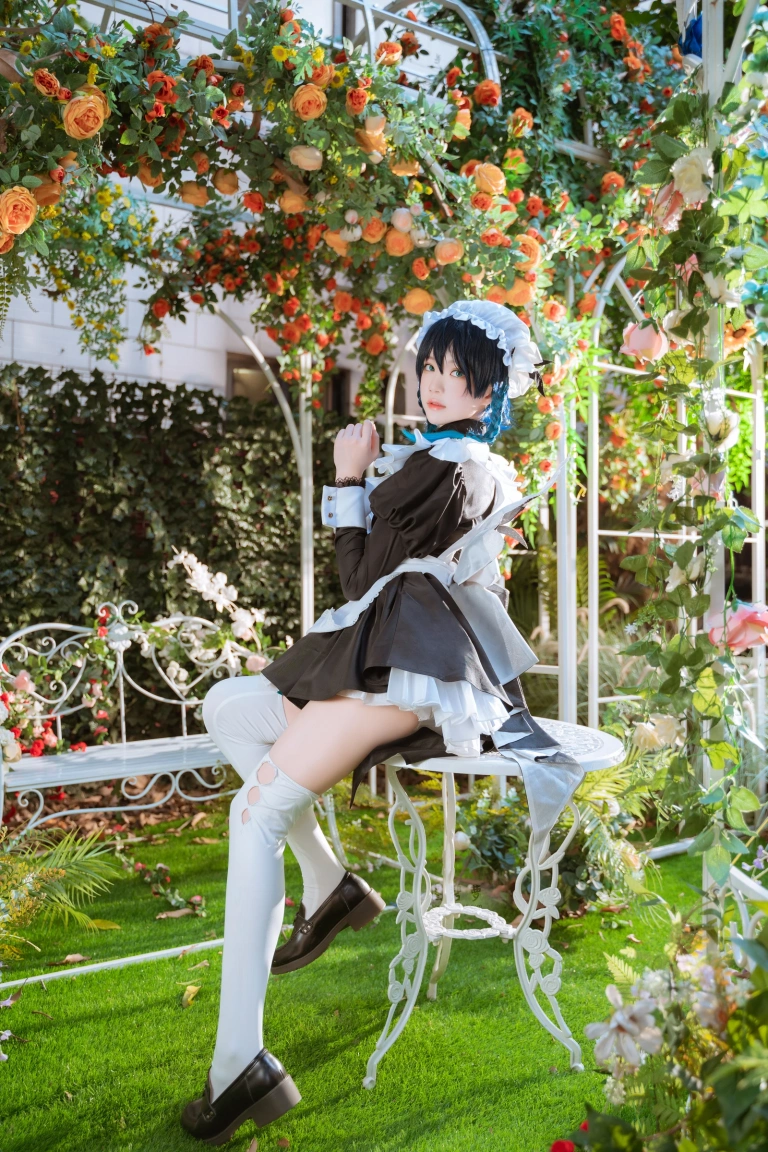 桜桃喵《温迪女仆+花絮视频》主题写真：26张全套美图，含1个视频