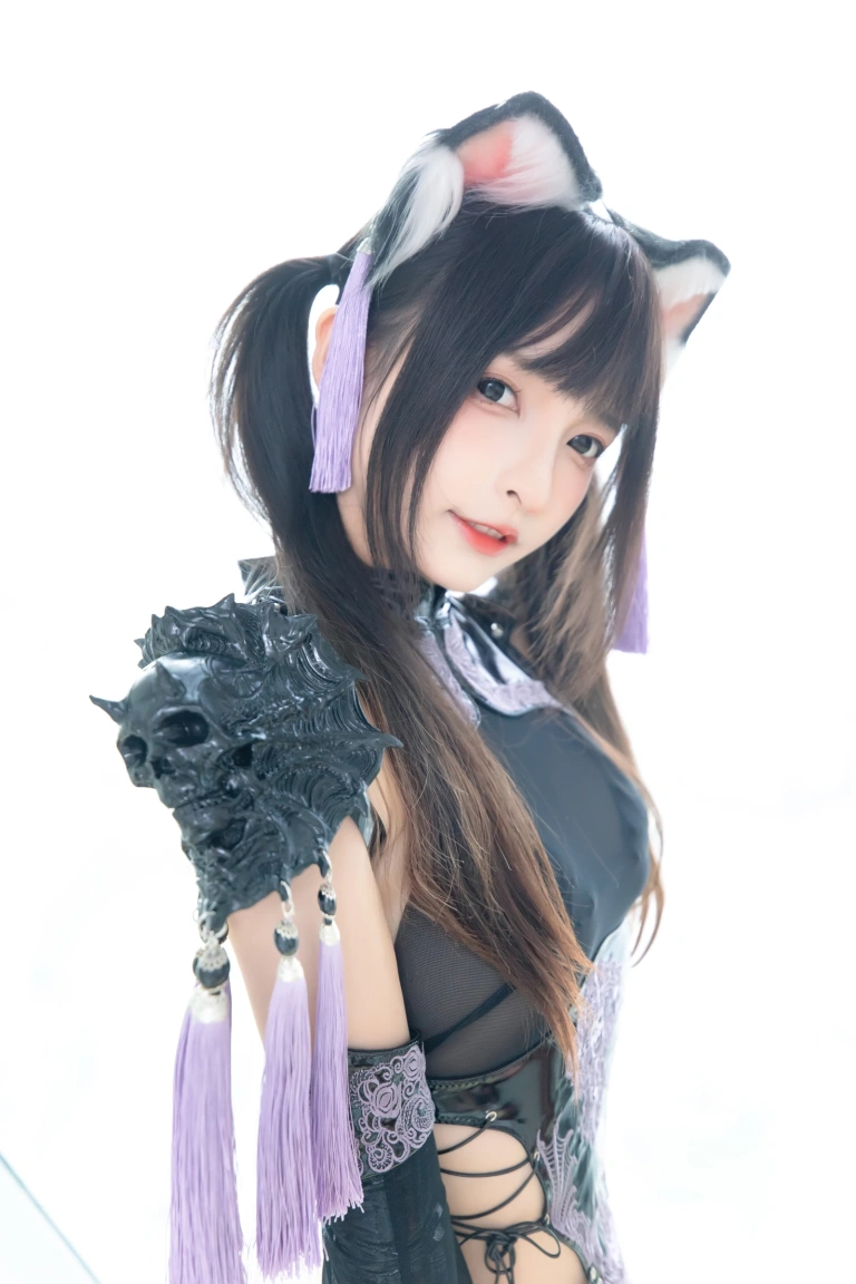 神楽坂真冬《第五季 序号1：《旗袍猫女》》主题写真：75张全套美图，含2个视频