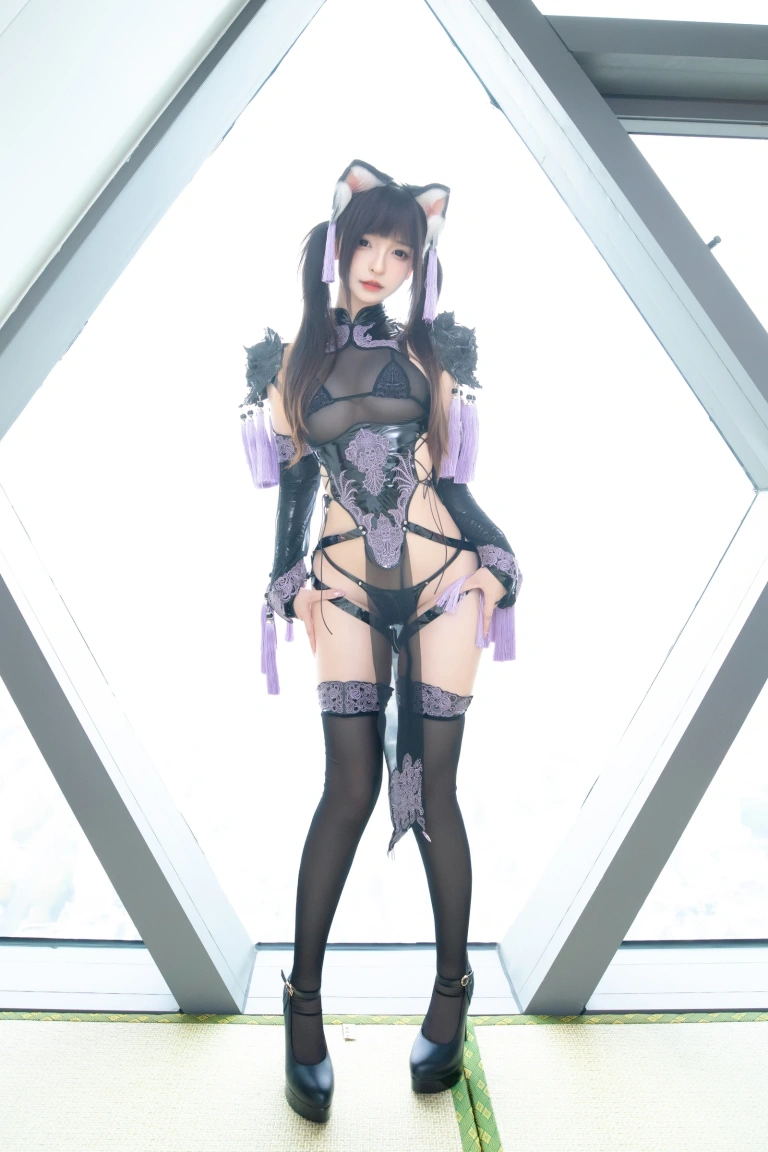 神楽坂真冬《第五季 序号1：《旗袍猫女》》主题写真：75张全套美图，含2个视频