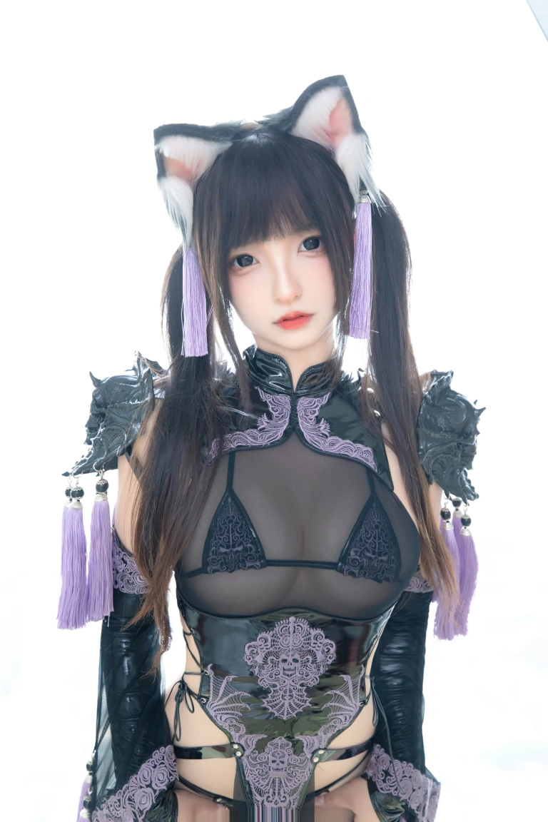 神楽坂真冬《第五季 序号1：《旗袍猫女》》主题写真：75张全套美图，含2个视频