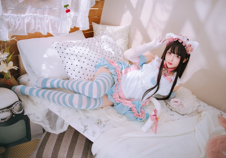 日奈娇(椎名莜)《2024.2月月刊 兔尾女仆》主题写真：121张全套美图