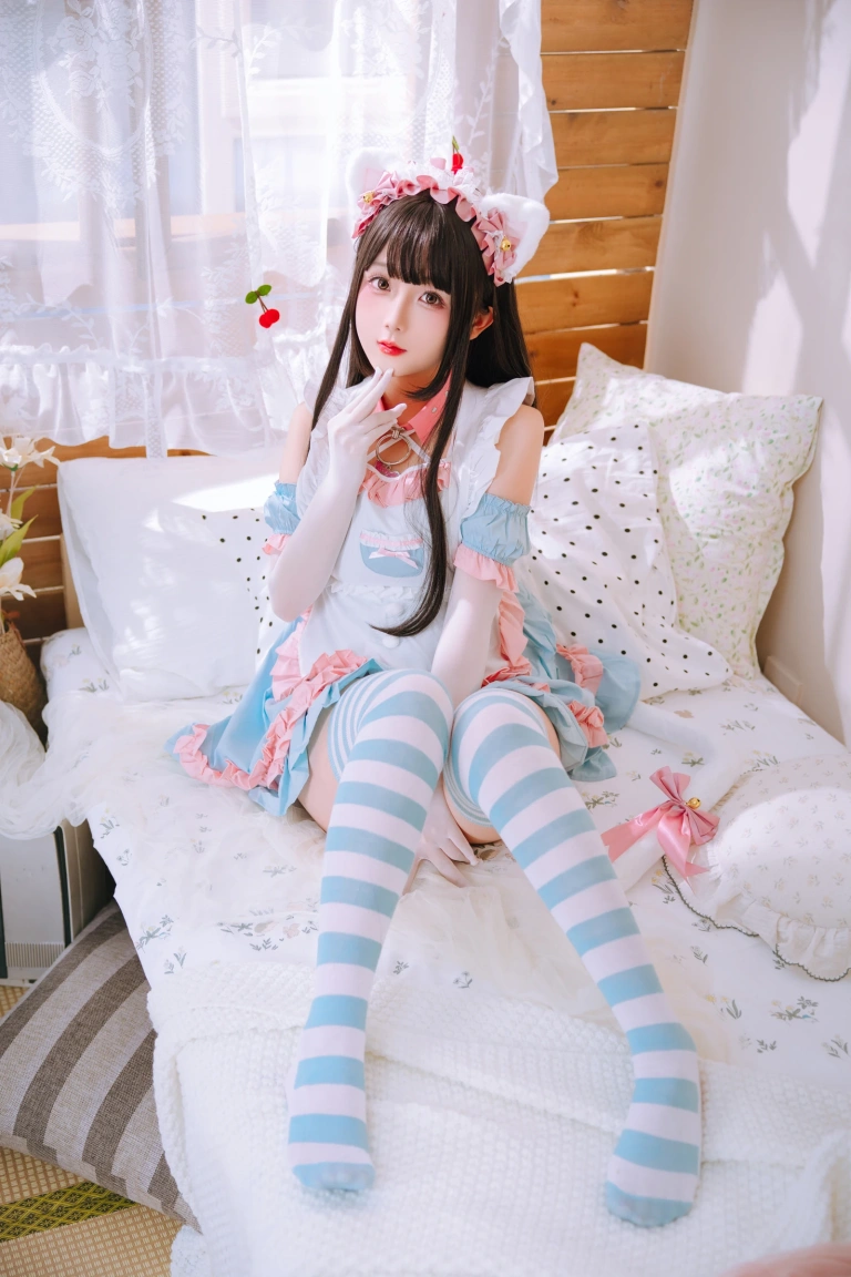 日奈娇(椎名莜)《2024.2月月刊 兔尾女仆》主题写真：121张全套美图