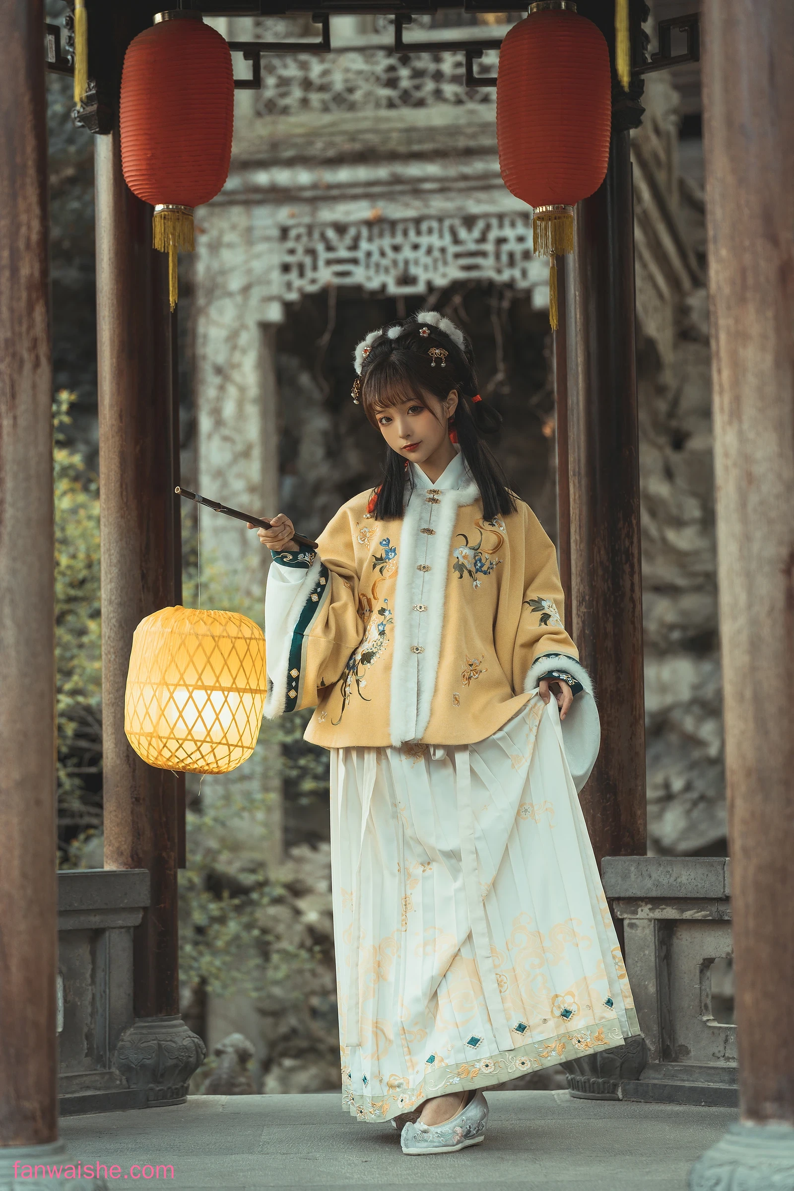 蠢沫沫 蠢沫沫 NO.136 黄汉服