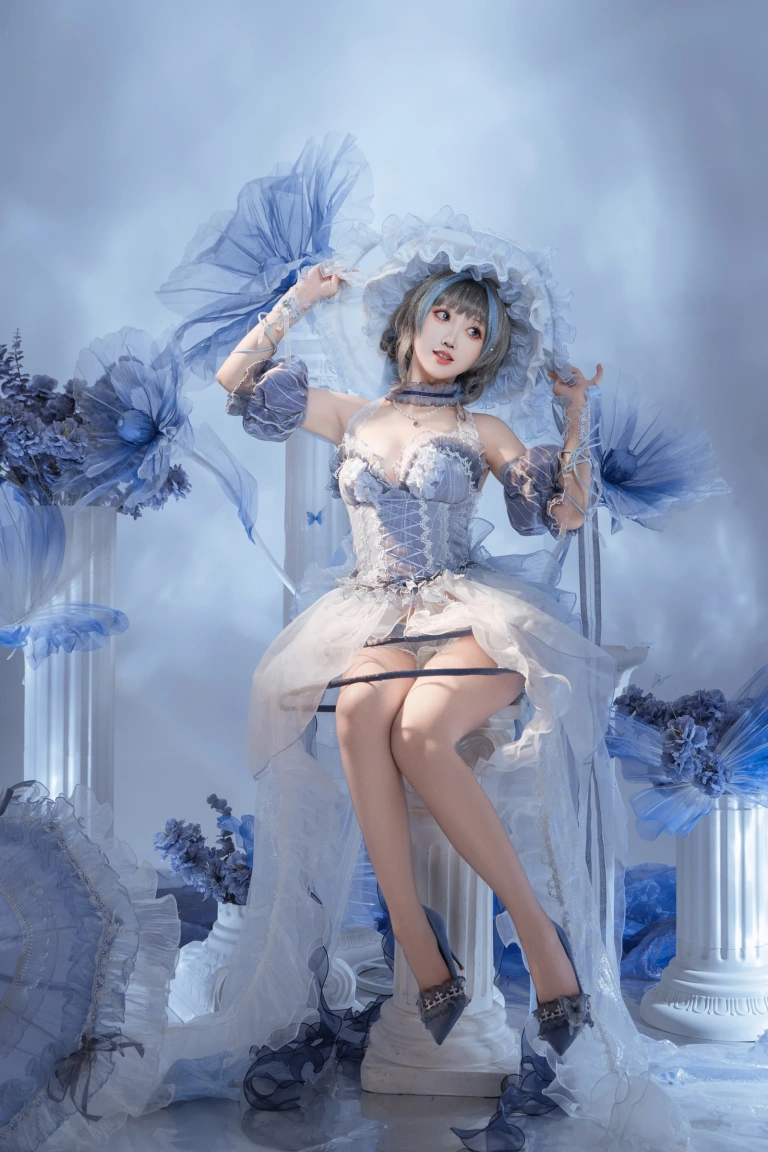 面饼仙儿《碧蓝航线 柴郡礼服废稿》主题写真：21张全套美图