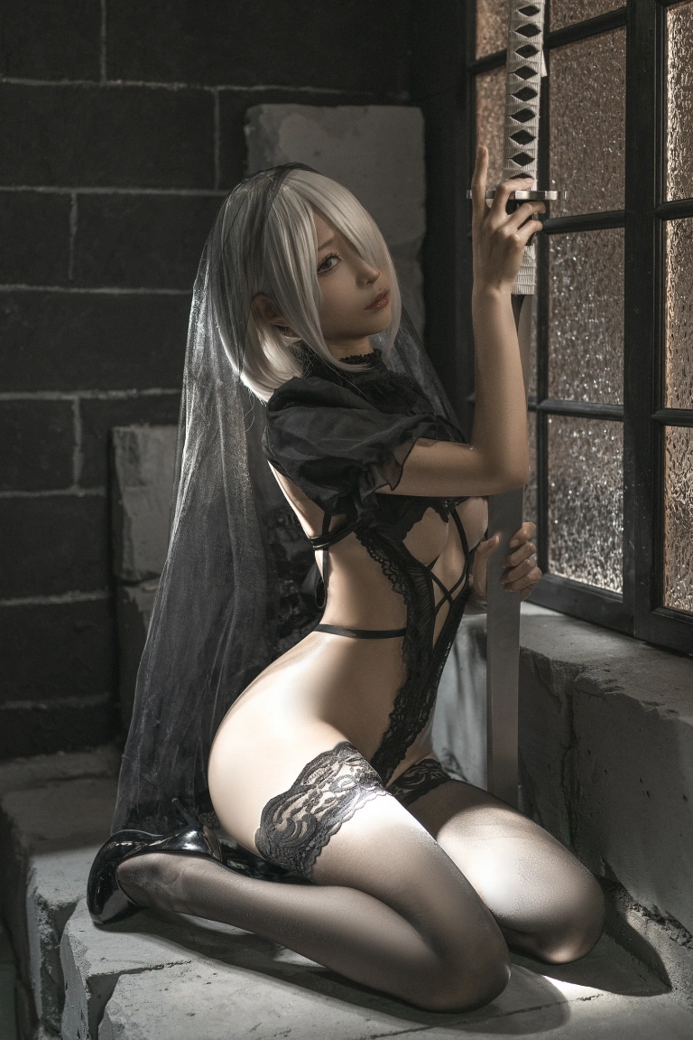 蠢沫沫《2B 黑婚纱》主题写真：35张全套美图