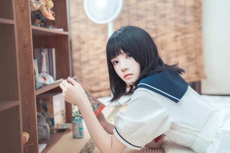 桜桃喵《盛夏制服》主题写真：39张全套美图