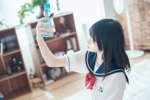 桜桃喵《盛夏制服》主题写真：39张全套美图
