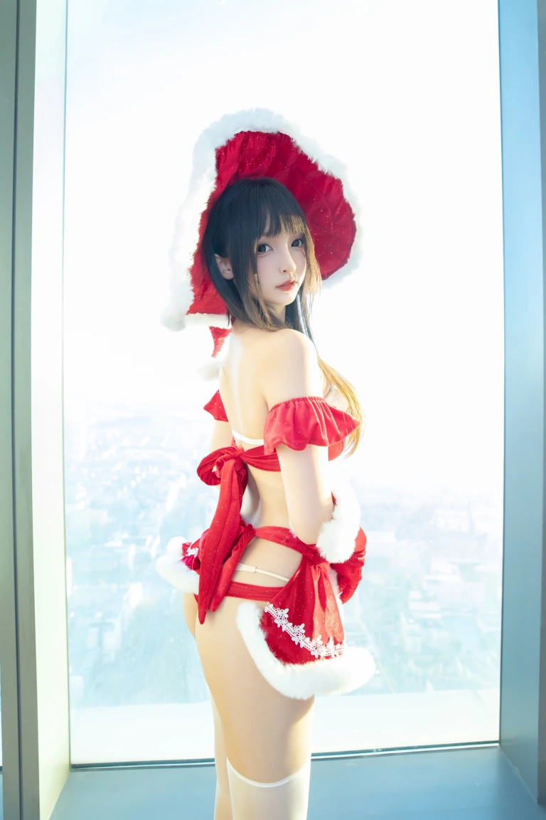 神楽坂真冬《第五季 序号3：《圣诞魔法》》主题写真：75张全套美图，含2个视频