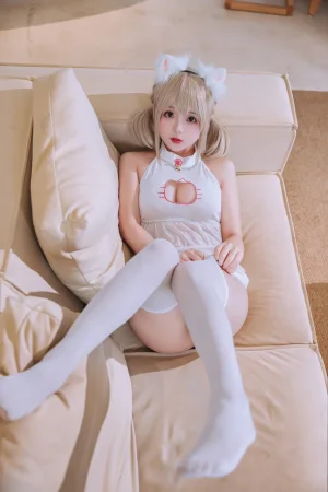日奈娇(椎名莜)《波斯猫》主题写真：120张全套美图