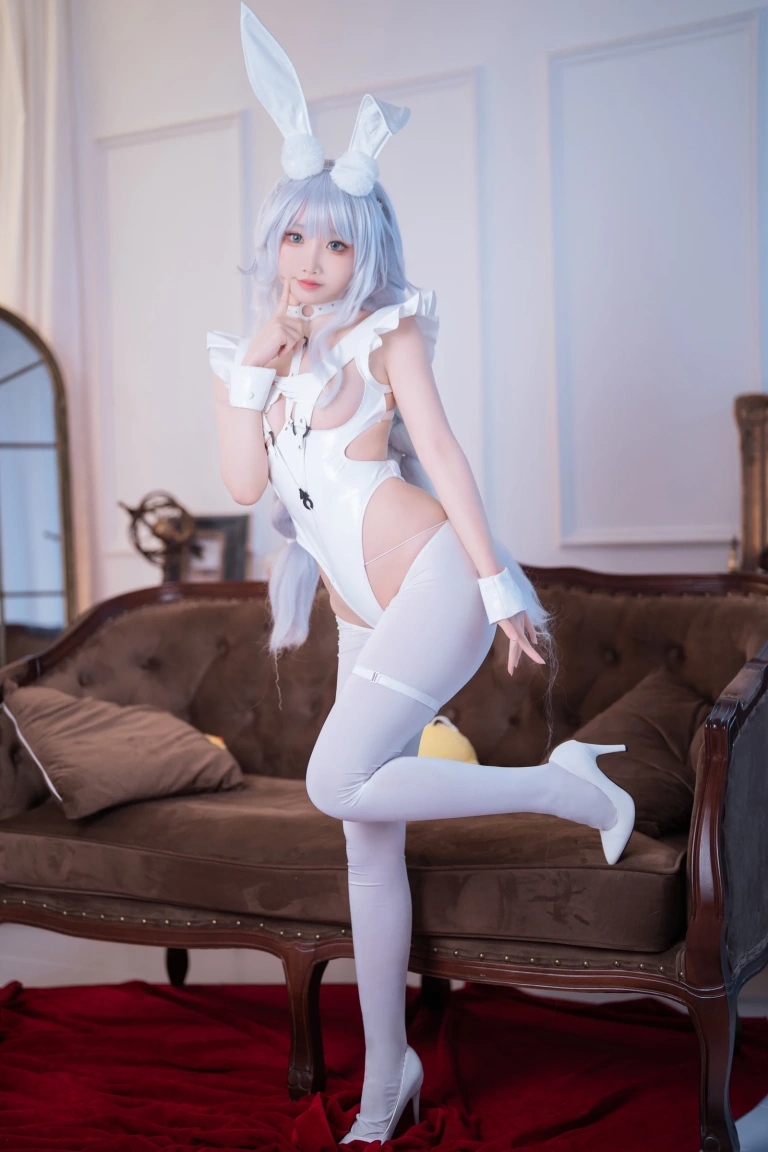 面饼仙儿《恶毒兔女郎》主题写真：17张全套美图