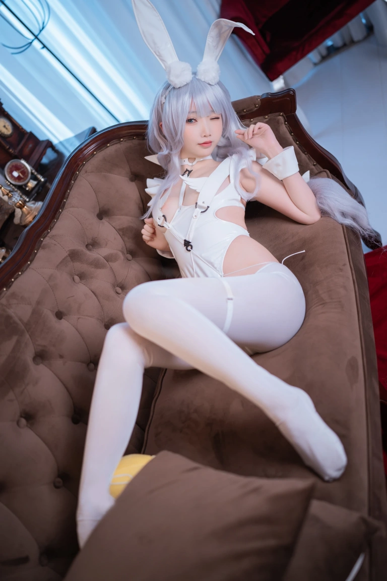 面饼仙儿《恶毒兔女郎》主题写真：17张全套美图