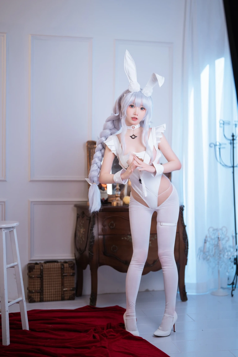 面饼仙儿《恶毒兔女郎》主题写真：17张全套美图