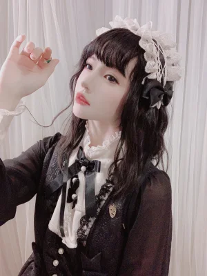桜桃喵《Doll》主题写真：18张全套美图
