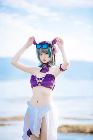 念雪《柴郡猫》主题写真：30张全套美图