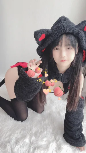 桜井宁宁《小黑猫》主题写真：50张全套美图，含4个视频
