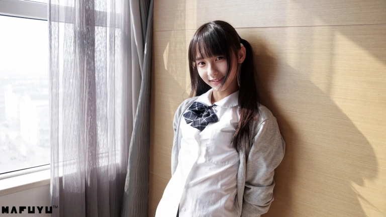 神楽坂真冬《胶袜系列》主题写真：80张全套美图，含1个视频