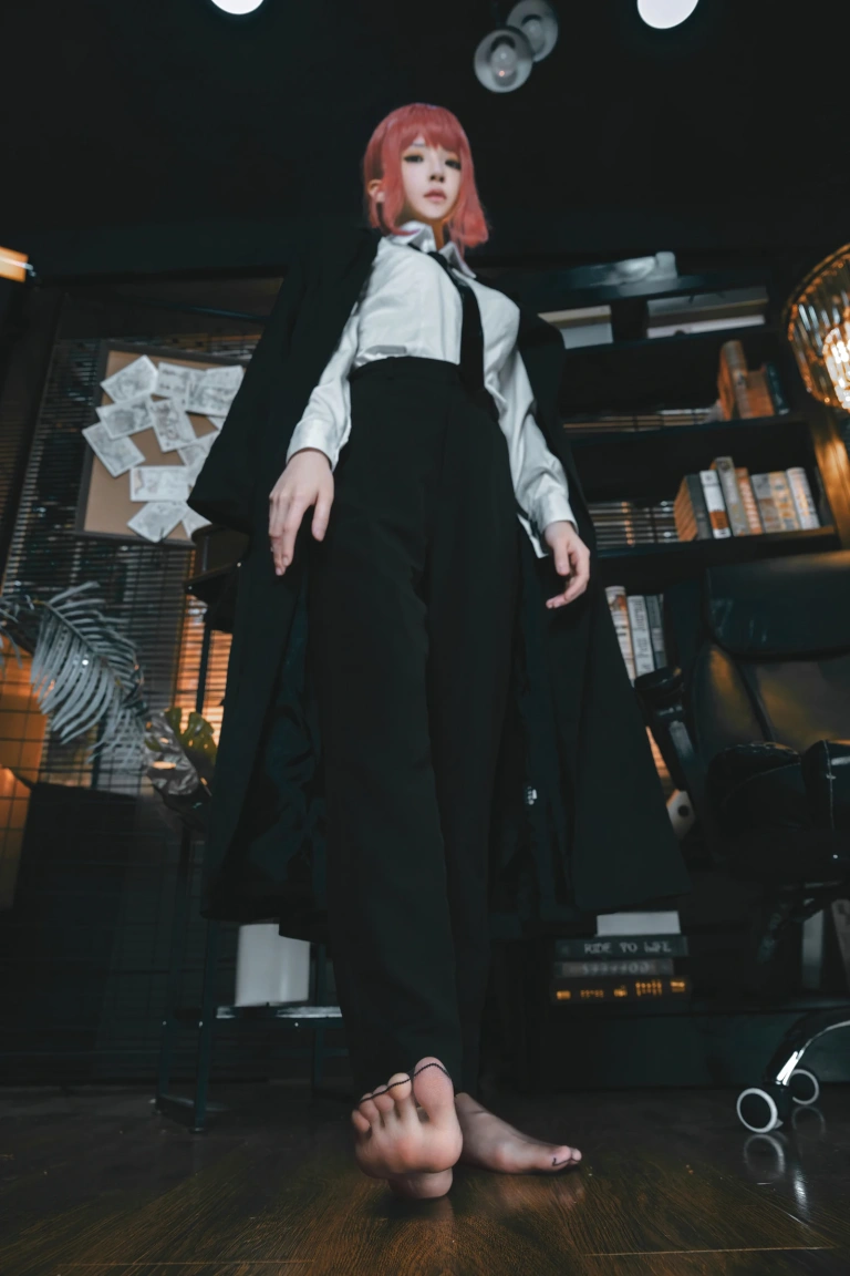 桜桃喵《玛奇玛》主题写真：38张全套美图