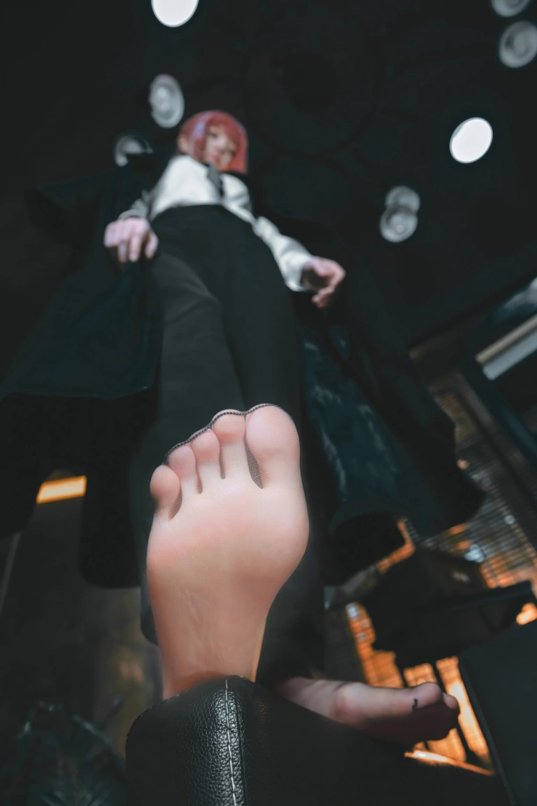 桜桃喵《玛奇玛》主题写真：38张全套美图