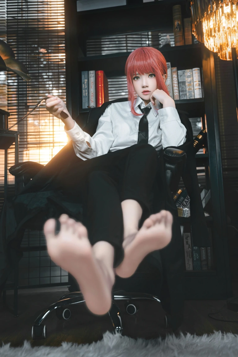 桜桃喵《玛奇玛》主题写真：38张全套美图