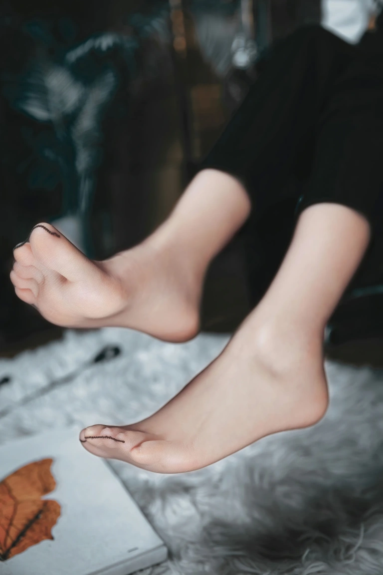 桜桃喵《玛奇玛》主题写真：38张全套美图