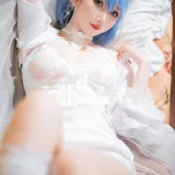 面饼仙儿《恰巴耶夫睡衣》主题写真：43张全套美图