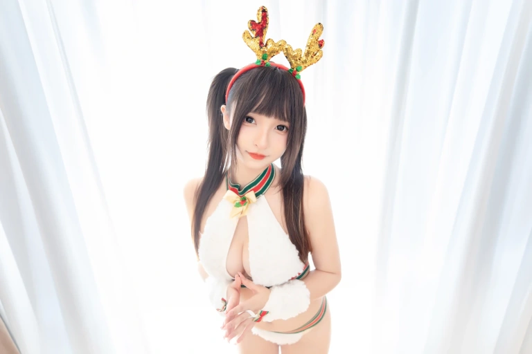 神楽坂真冬《第五季 序号4：《纯白祈愿》》主题写真：75张全套美图，含2个视频