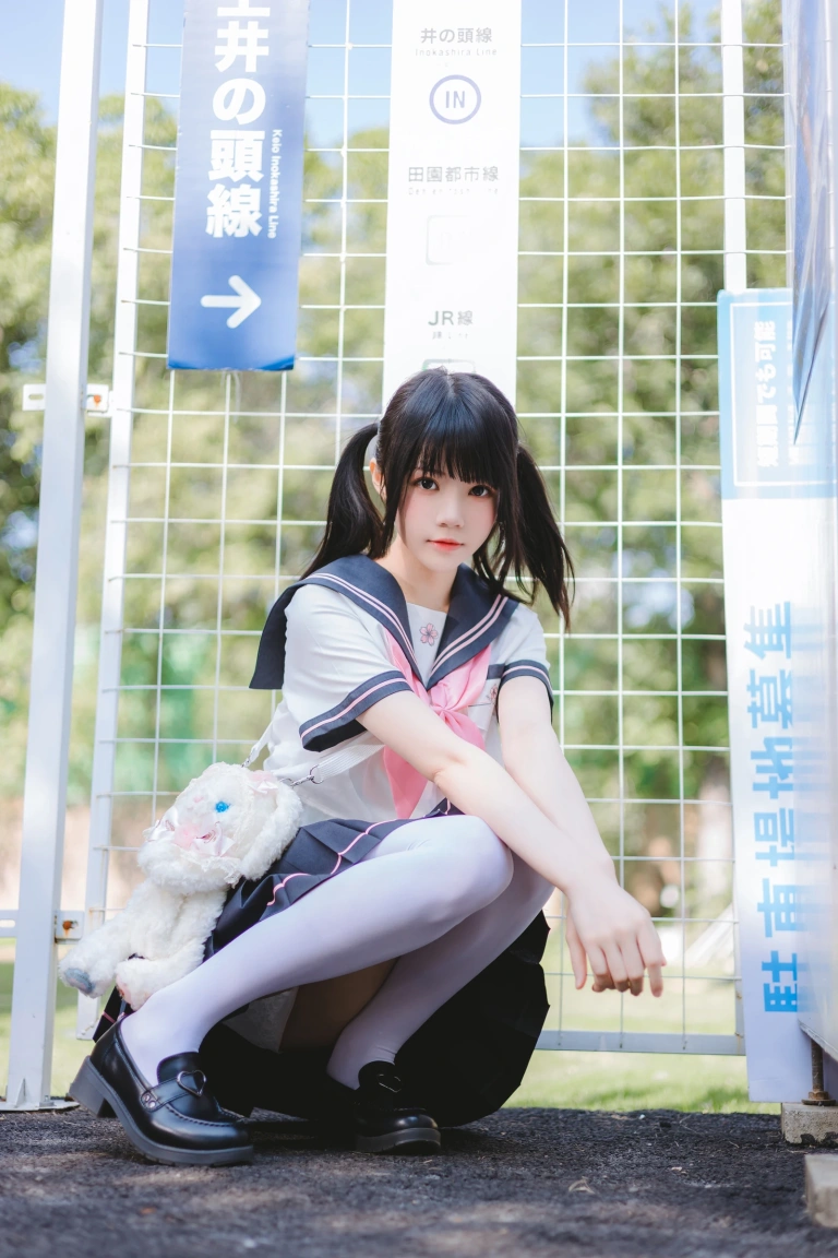 桜桃喵《草莓雪糕》主题写真：73张全套美图