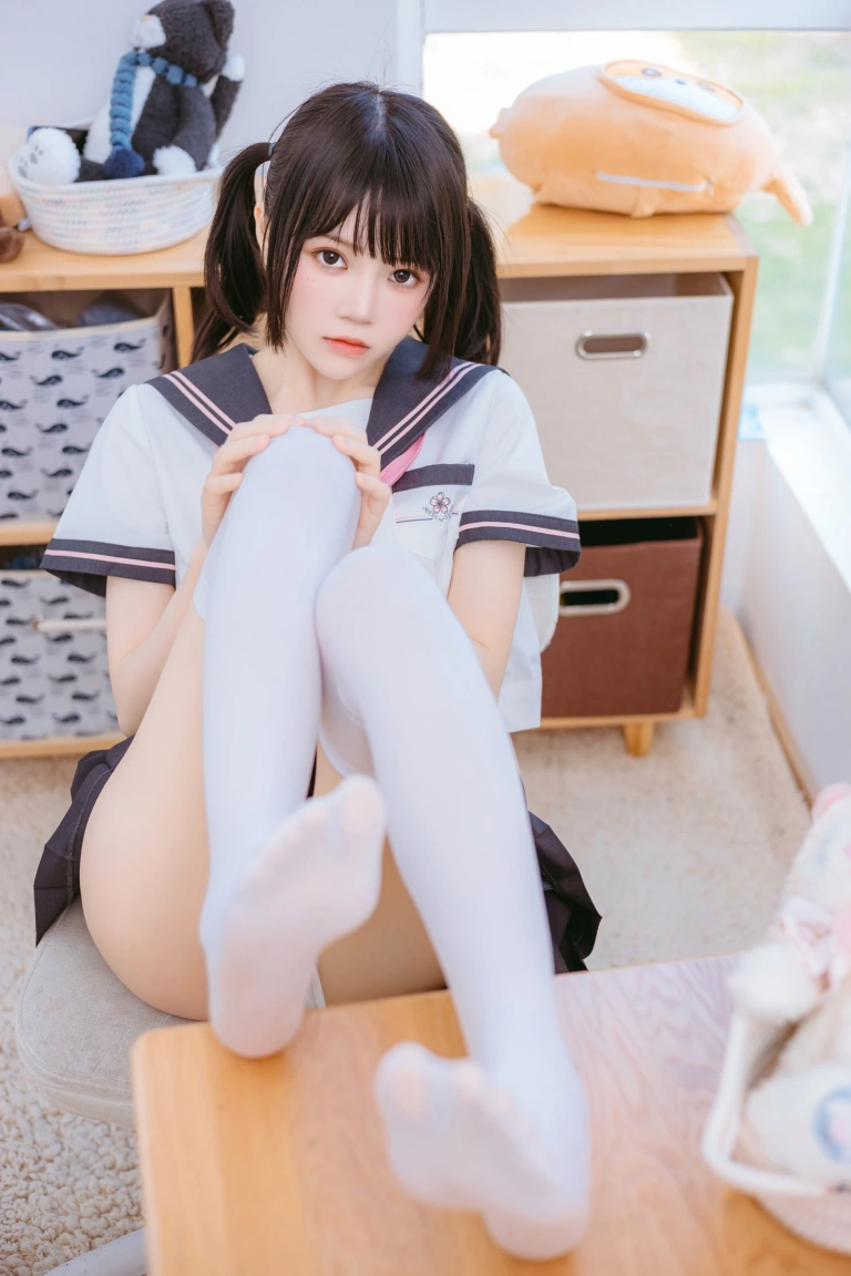 桜桃喵《草莓雪糕》主题写真：73张全套美图