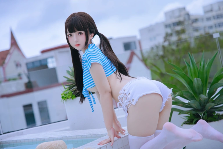 日奈娇(椎名莜)《蓝白条》主题写真：150张全套美图，含6个视频