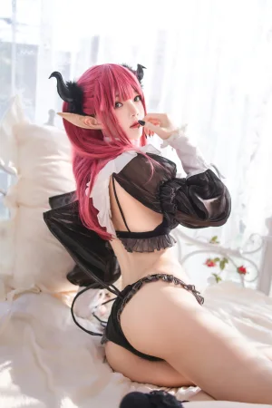 桜桃喵《喜多川海梦 魅魔》主题写真：66张全套美图，含1个视频