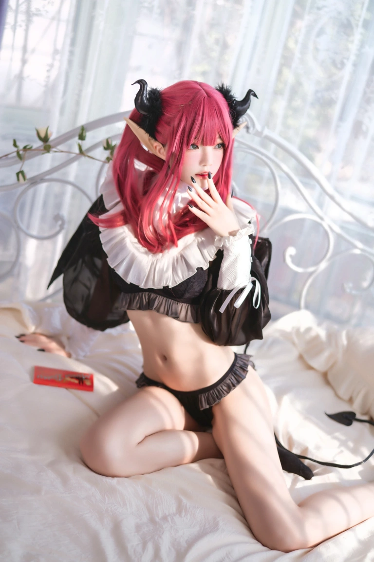 桜桃喵《喜多川海梦 魅魔》主题写真：66张全套美图，含1个视频