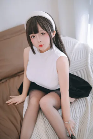日奈娇(椎名莜)《邻家太太》主题写真：126张全套美图