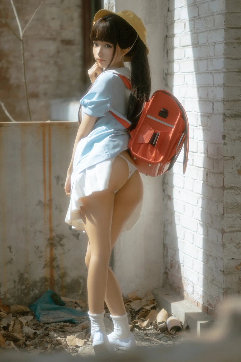 蠢沫沫《小黄帽 绅士版》主题写真：156张全套美图