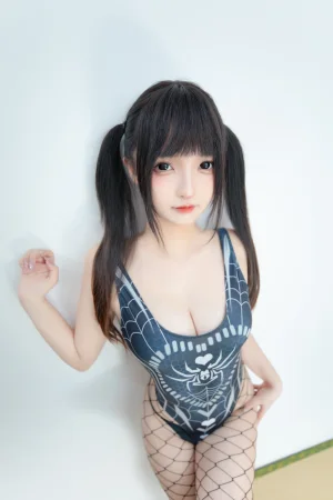 神楽坂真冬《第五季 序号8：《蜘蛛女孩》》主题写真：75张全套美图