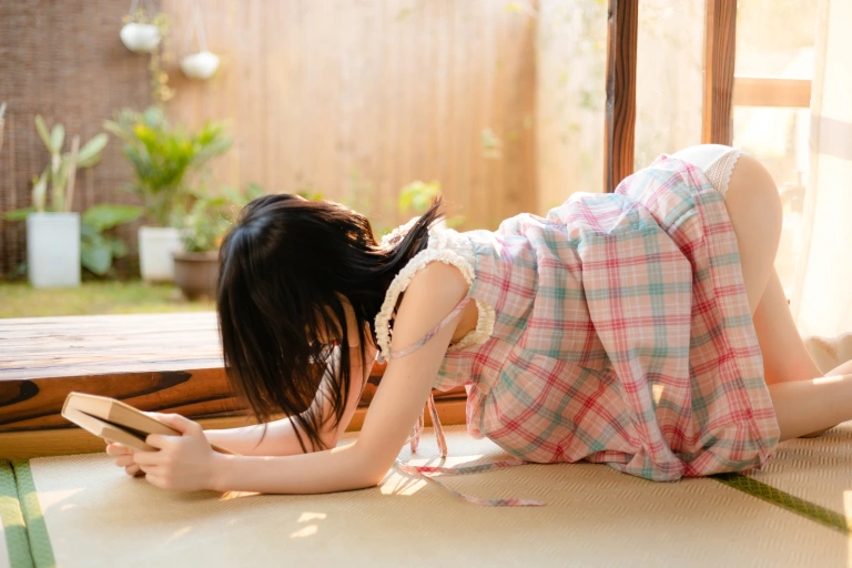 桜桃喵《果夏 桃子》主题写真：48张全套美图
