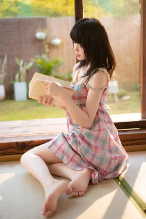 桜桃喵《果夏 桃子》主题写真：48张全套美图