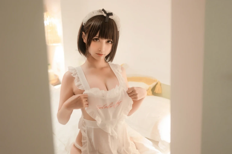 蠢沫沫《沫沫真爱版 爱心围裙》主题写真：50张全套美图