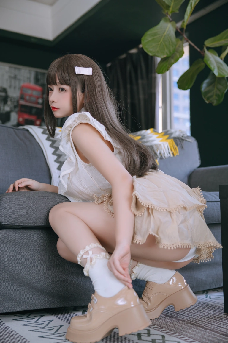 日奈娇(椎名莜)《人妻》主题写真：149张全套美图