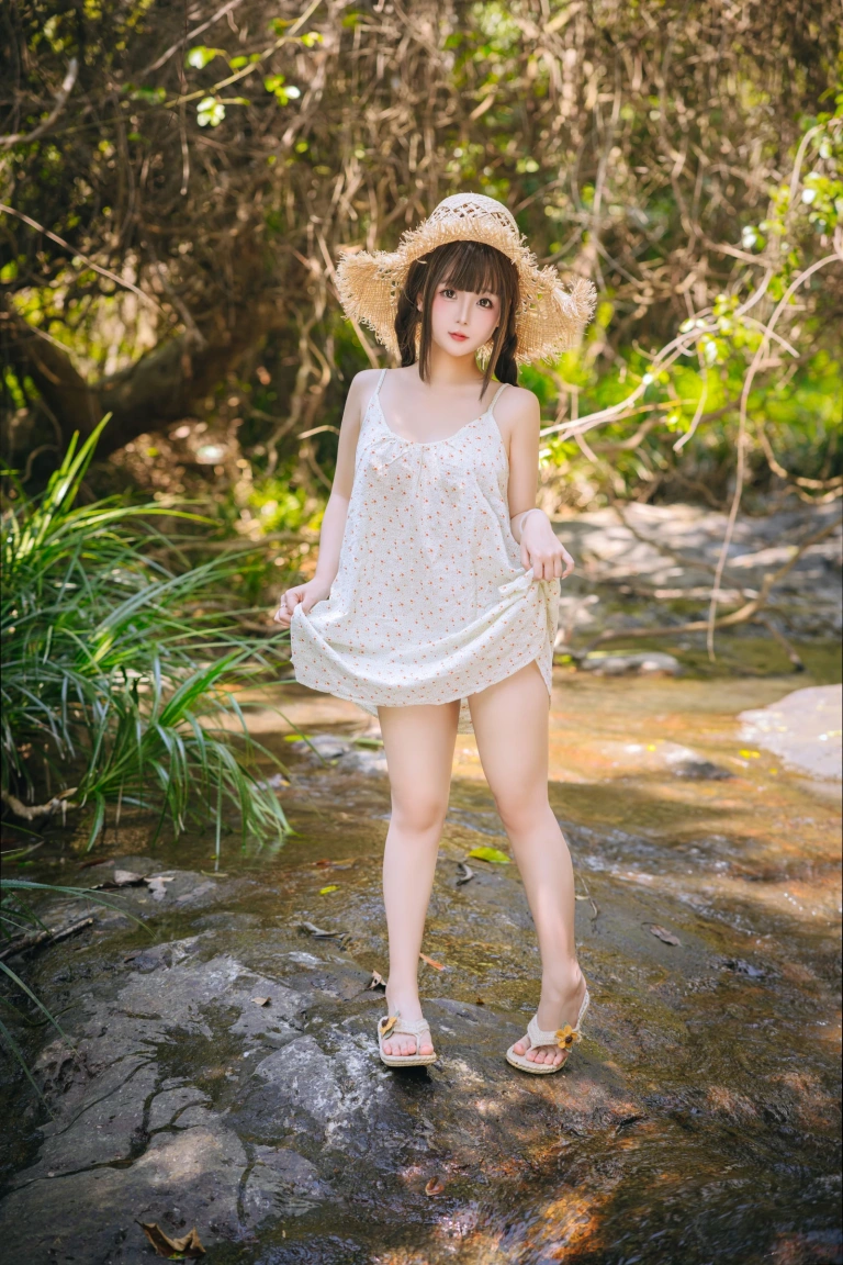日奈娇(椎名莜)《山野间》主题写真：180张全套美图