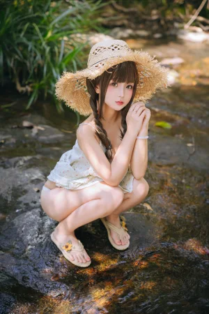 日奈娇(椎名莜)《山野间》主题写真：180张全套美图