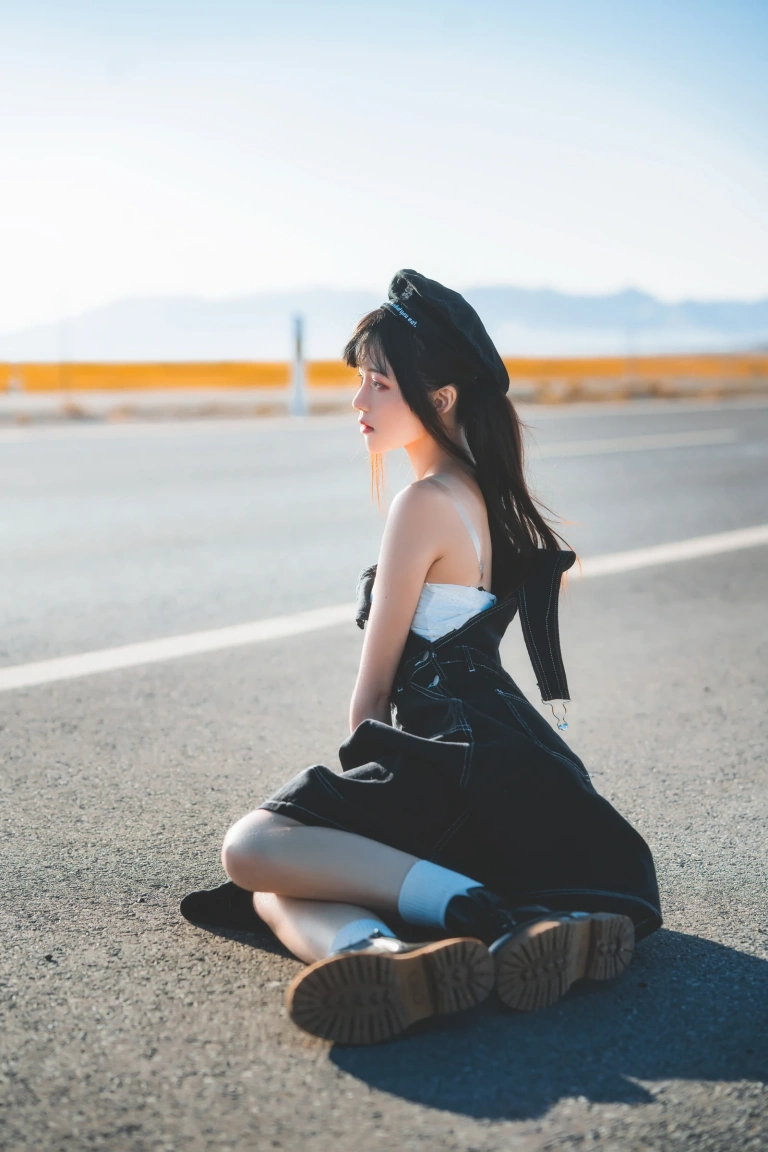 桜桃喵《果夏 遥》主题写真：20张全套美图