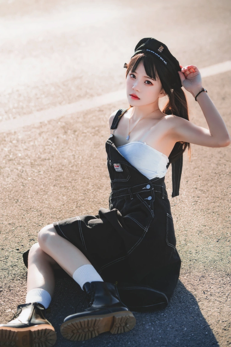 桜桃喵《果夏 遥》主题写真：20张全套美图