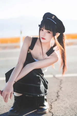 桜桃喵《果夏 遥》主题写真：20张全套美图