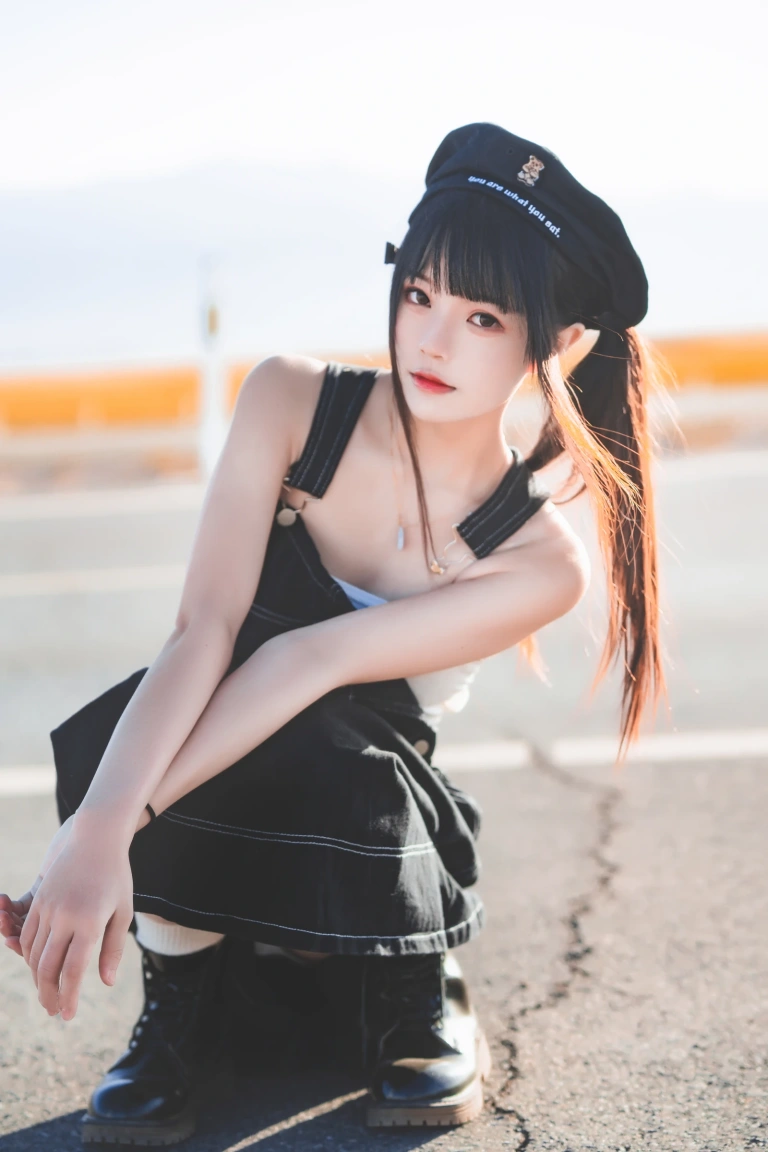 桜桃喵《果夏 遥》主题写真：20张全套美图